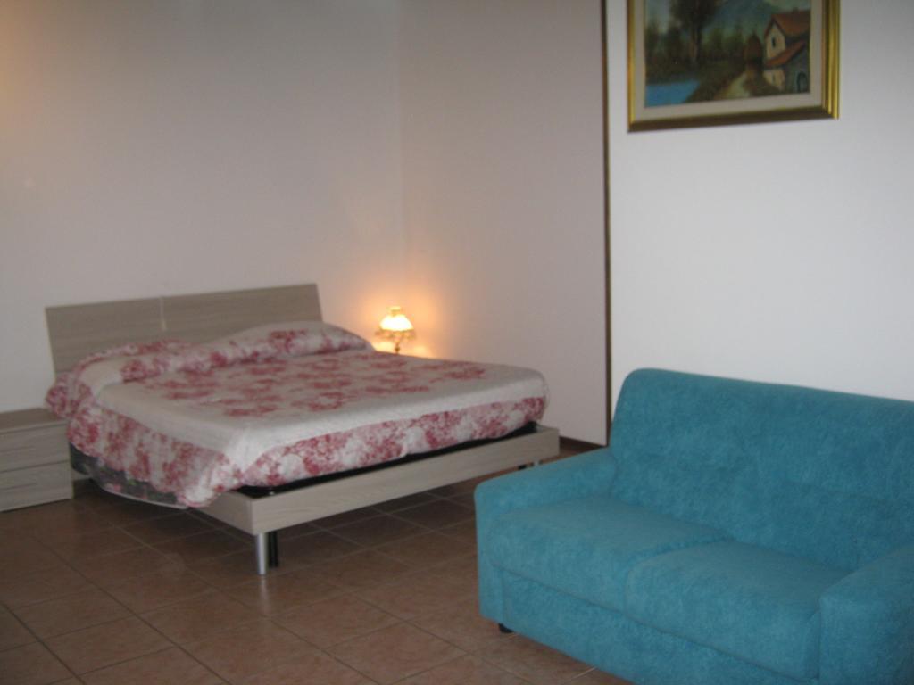 Mamma Teresa Hotel Сестола Екстериор снимка