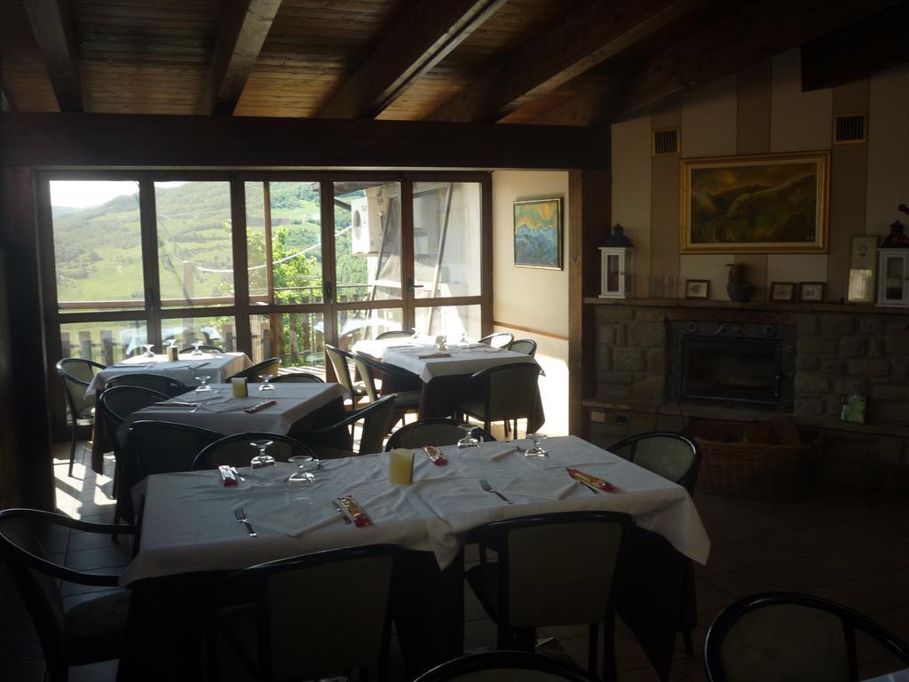 Mamma Teresa Hotel Сестола Екстериор снимка