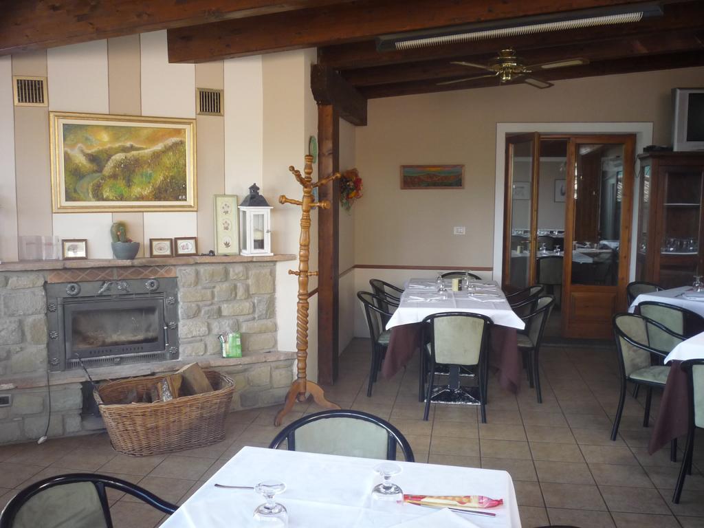 Mamma Teresa Hotel Сестола Екстериор снимка