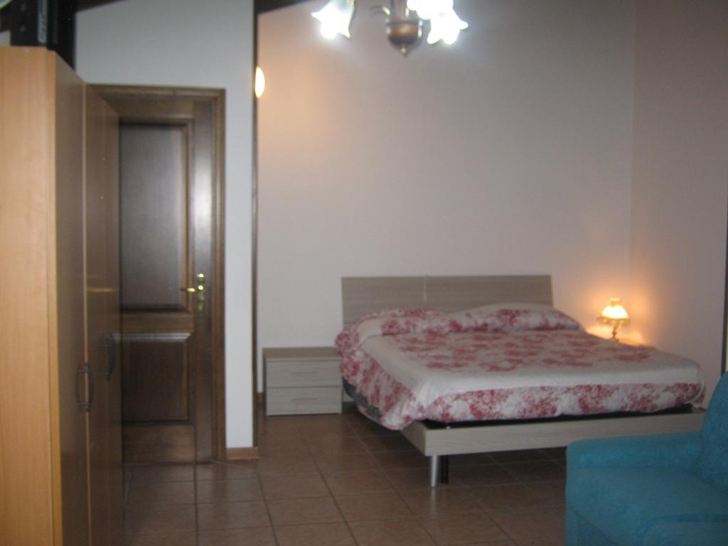 Mamma Teresa Hotel Сестола Екстериор снимка