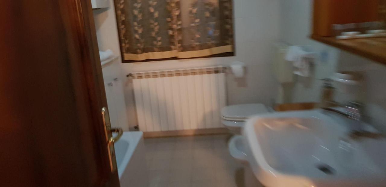 Mamma Teresa Hotel Сестола Екстериор снимка