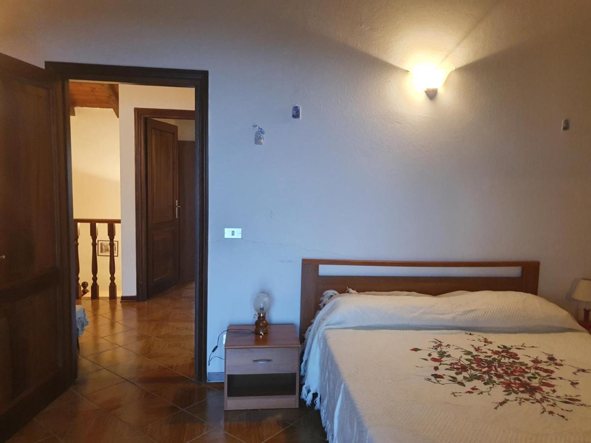 Mamma Teresa Hotel Сестола Екстериор снимка